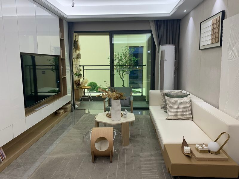 阳台门套的材质、颜色与价格解析(图1) 阳台门套的材质、颜色与价格解析