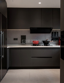 140㎡意式轻奢大平层:暖咖与木饰面的诗意融合,诠释无边界的舒适生活(图6) 368ef6af1a2988cd67aa843f32087a8b.png