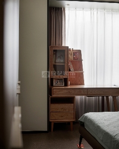 140㎡意式轻奢大平层:暖咖与木饰面的诗意融合,诠释无边界的舒适生活(图14) 140㎡意式轻奢大平层:暖咖与木饰面的诗意融合,诠释无边界的舒适生活(图14)