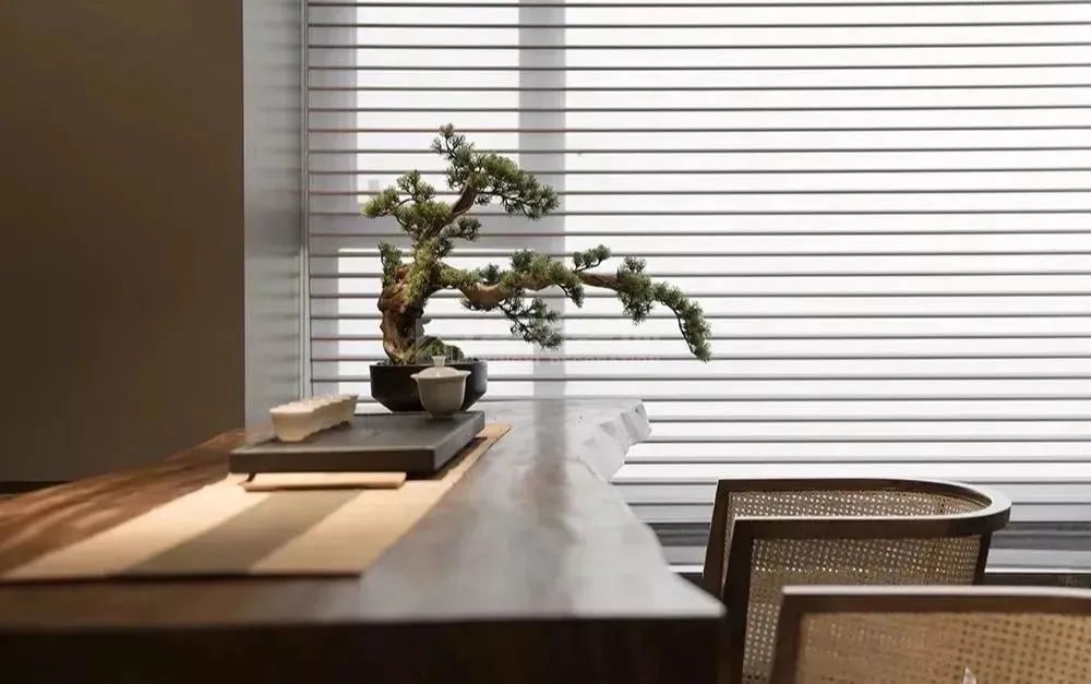 把茶室“搬”到家中 |一间茶室,一隅宁静,装下生活里的片刻惬意(图11) 53f4a2ba9c3c2184bf20f2eee36bb69c.jpg