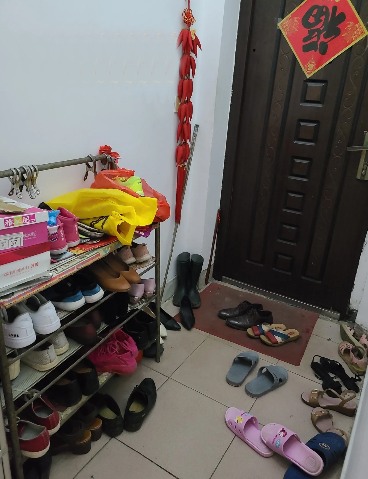 不要浪费自家的“门面担当”:友好设计的玄关可以提升居住体验(图1) 不要浪费自家的“门面担当”:友好设计的玄关可以提升居住体验(图1)