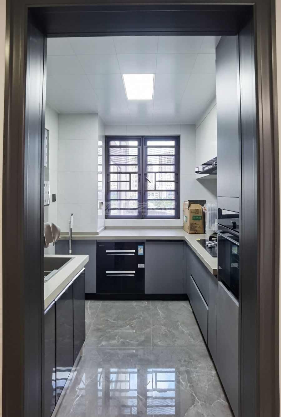 贺州康城一品135平四房现代风实景(图14)