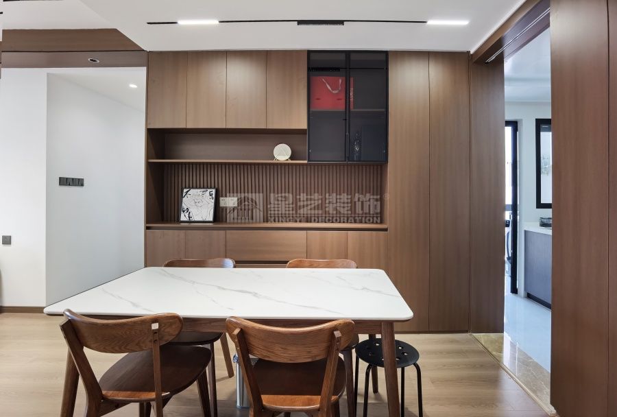 贺州绿洲家园A区三房原木风实景(图6)