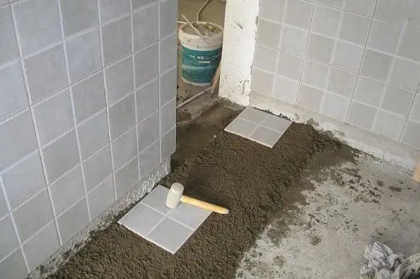 地砖上墙这么好看,为什么工人却不建议做?(图2) 地砖上墙这么好看,为什么工人却不建议做?