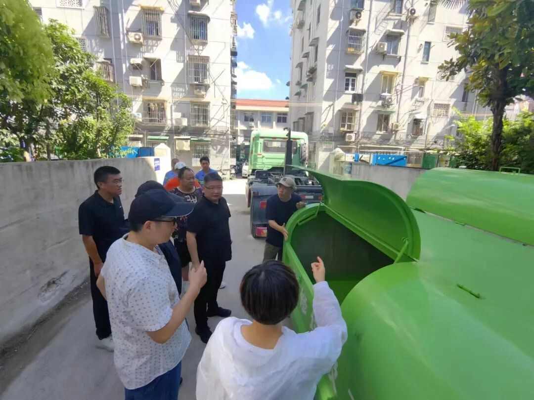 共和新路街道大力推进“装修垃圾不落地”新模式(图4) 共和新路街道大力推进“装修垃圾不落地”新模式