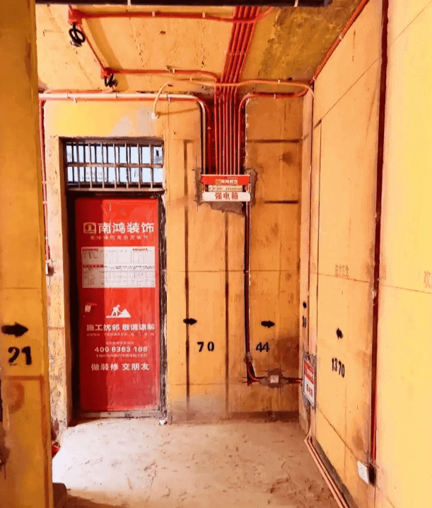 老房翻新别只换墙漆，5个设计技巧竟让空间暴涨40%